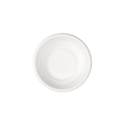 Ein runder, unbeschichteter weißer Bagasse-Dessertteller (Teller Demo rund ø 77 mm) der Duni GmbH, von oben gesehen auf weißem Grund. Packung: 120 Stück.