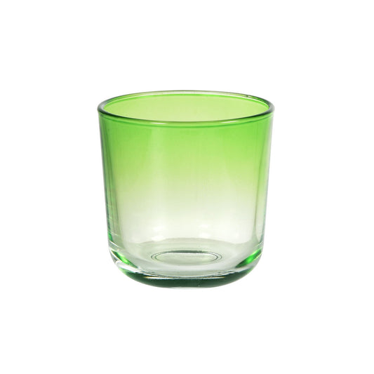 Das Ouri Glas 81 x Ø 72,5 mm in Blattgrün von Duni GmbH hat einen dezenten Grünton am Rand, der ins Transparente übergeht, und bietet ein umweltfreundliches Trinkgefäß, das vor einem schlichten weißen Hintergrund steht.