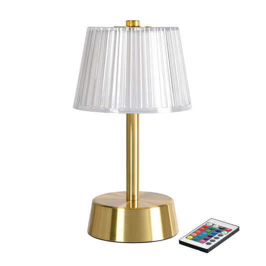 Die LED-Lampe, Jay messing von Duni GmbH verfügt über einen goldenen Sockel und Stiel, einen klaren plissierten Schirm und eine mehrfarbige Fernbedienung für energieeffiziente Beleuchtung in jedem Raum.