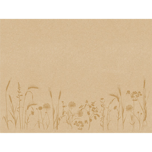 Ein brauner Recyclingpapier-Hintergrund mit einer subtilen hellbraunen Wildblumen- und Graskontur am unteren Rand. Die Mitte und die Oberseite sind leer. Ideal für 30x40cm Papier-Tischsets. Produkt: Duni GmbH Papier-Tischsets RC Wiese natur, Packung (250 Stück).