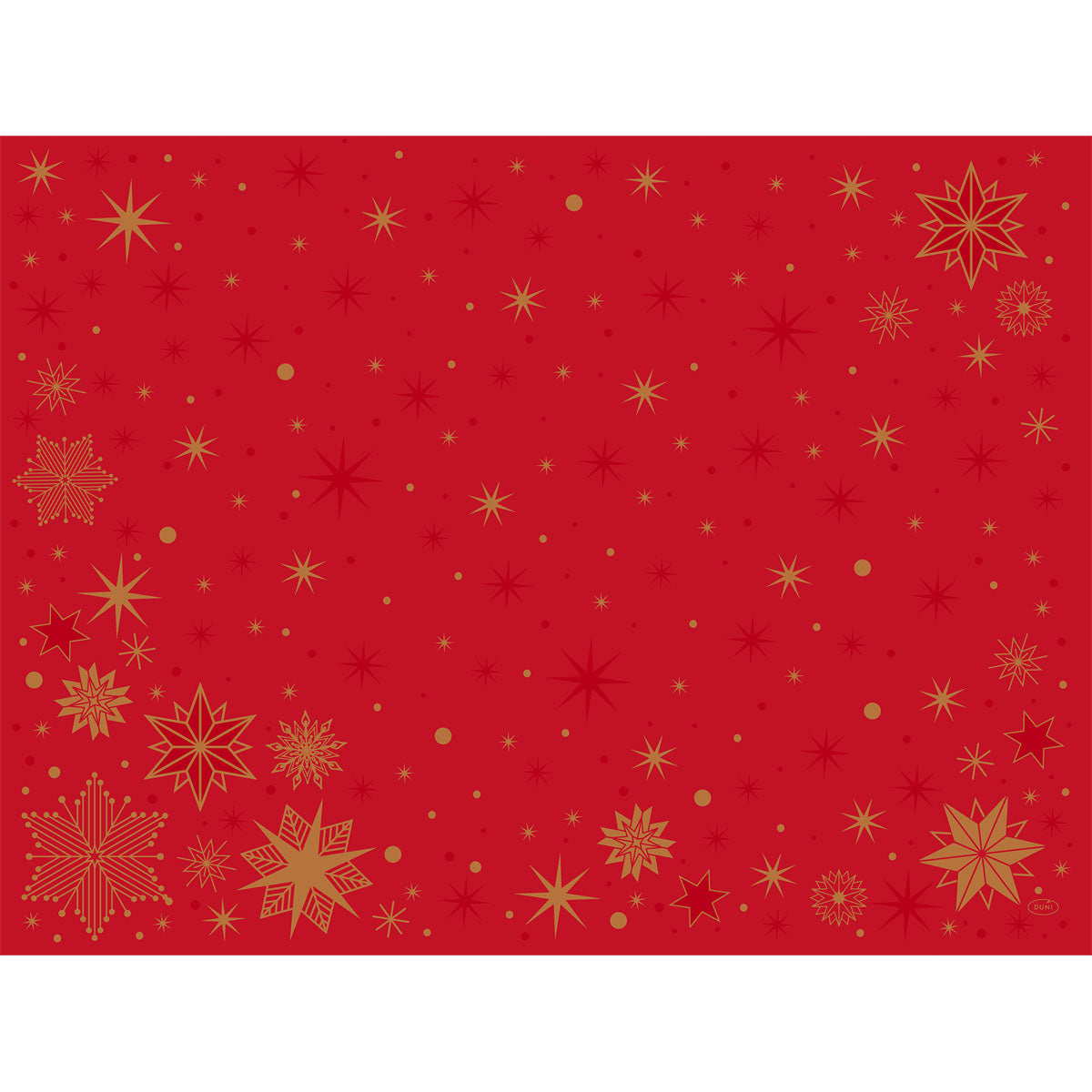 Die Bio-Dunicel-Sets 30x40 Stargazing red der Duni GmbH haben einen leuchtend roten Hintergrund, der mit goldenen Schneeflocken und Sternen verziert ist - ideal für festliche, umweltfreundliche Tischdekorationen. Jede Packung enthält 100 Stück.