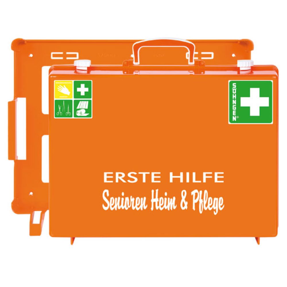 Die orangefarbene Erste-Hilfe Senioren Heim und Pflege MT-CD der W. Söhngen GmbH ist ein Erste-Hilfe-Set mit grünen Kreuzen, weißem Schriftzug "ERSTE HILFE Senioren Heim & Pflege" und Aluderm® Verbänden für die Sicherheit im Senioren- und Pflegeheim. Packung (1 Stück).