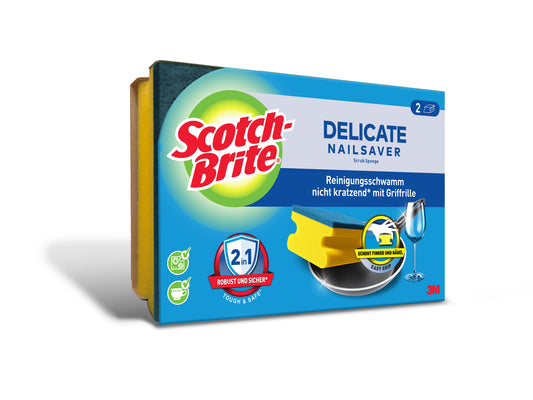 Abgebildet ist eine Schachtel Scotch-Brite® Delicate nicht kratzender Griffschwamm (2 Stück pro Packung) der 3M Deutschland GmbH mit einer blau-gelben Verpackung mit Schwamm- und Glasmotiven sowie englischen und deutschen Angaben.