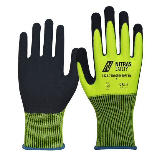 Ein Paar neongelbe NITRAS NYLOTEX SOFT HV Nylonhandschuhe der AS Arbeitsschutz GmbH mit schwarzen Details, einer Strickmanschette und robuster partieller Latexschaum-Beschichtung auf der Handfläche.