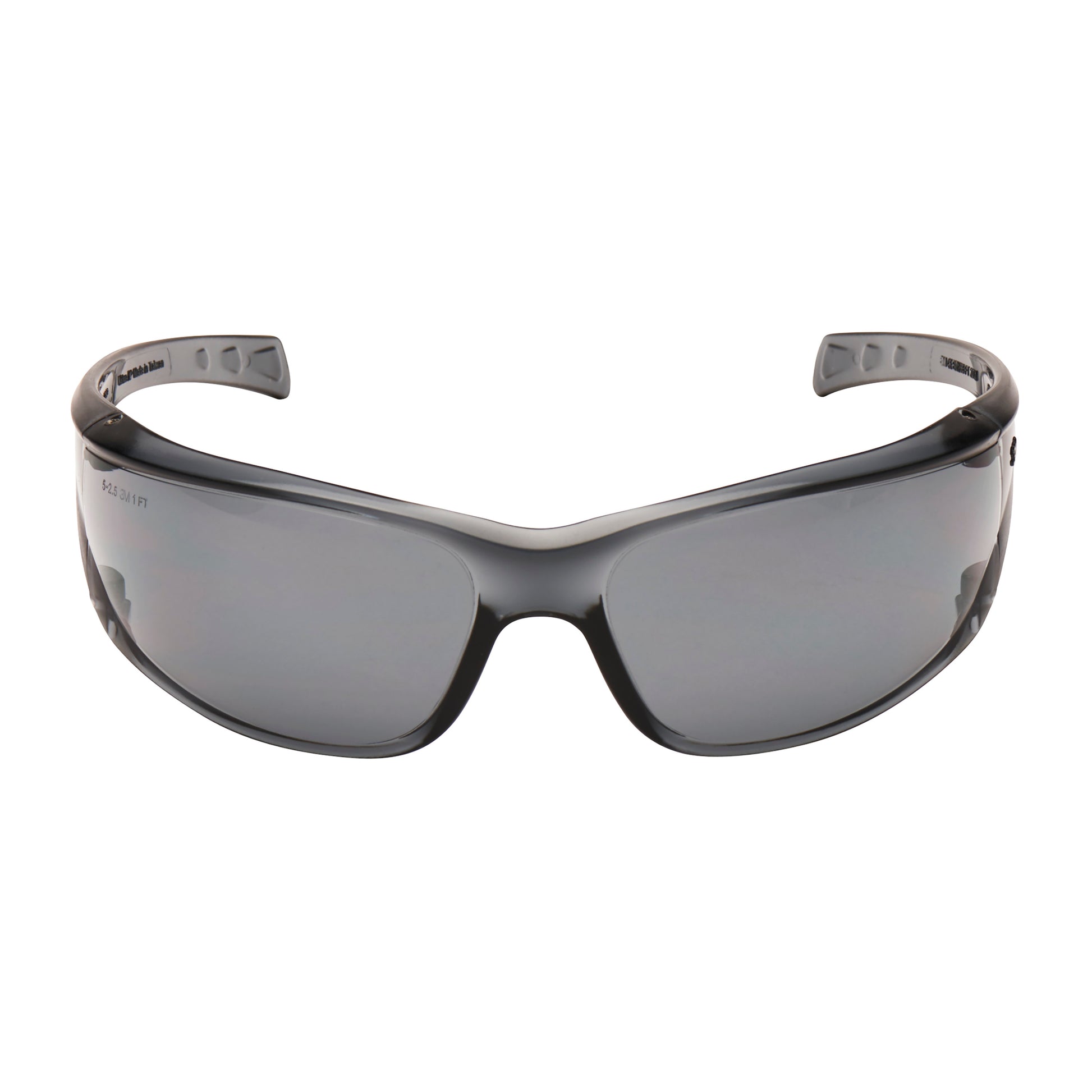 Die 3M™ Virtua™ AP Schutzbrille der 3M Deutschland GmbH hat ein Wraparound-Design mit grauen Gläsern und bietet volle Abdeckung und Schutz; der Rahmen ist sanft gebogen mit sichtbaren Nasenpads. Packung mit 1 Stück.