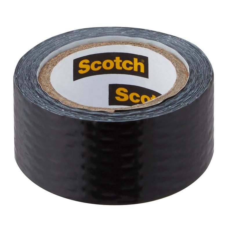 Depicted is an upright standing roll of Scotch® Extremium™ Universal Tape (3 m x 19 mm) with a cardboard core. The inner label bears the brand name of 3M Deutschland GmbH in yellow on a black background.