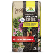 Ein 75-Liter-Sack NeudoHum UniversalErde von Neudorff Shop, mit Bildern von Gemüse und Blumen, gekennzeichnet als torffrei und biologisch, geeignet für alle Pflanzen.