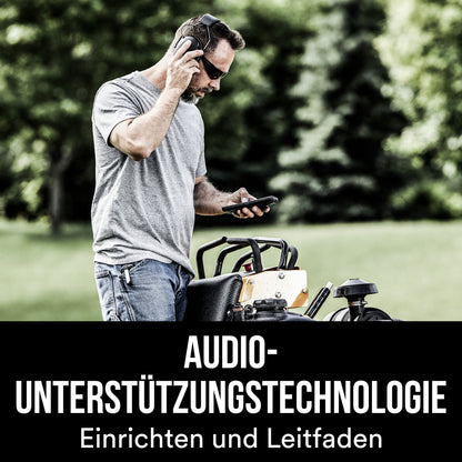 Ein Mann im grauen T-Shirt und mit Sonnenbrille stellt seinen 3M™ WorkTunes™ Connect Kapselgehörschutz 90543E Bluetooth® (SNR 31 dB, Schwarz) der 3M Deutschland GmbH ein, während er im Freien in der Nähe von Geräten auf ein Smartphone schaut. Deutscher Text: "Audio-Unterstützungstechnologie Einrichten und Leitfaden.