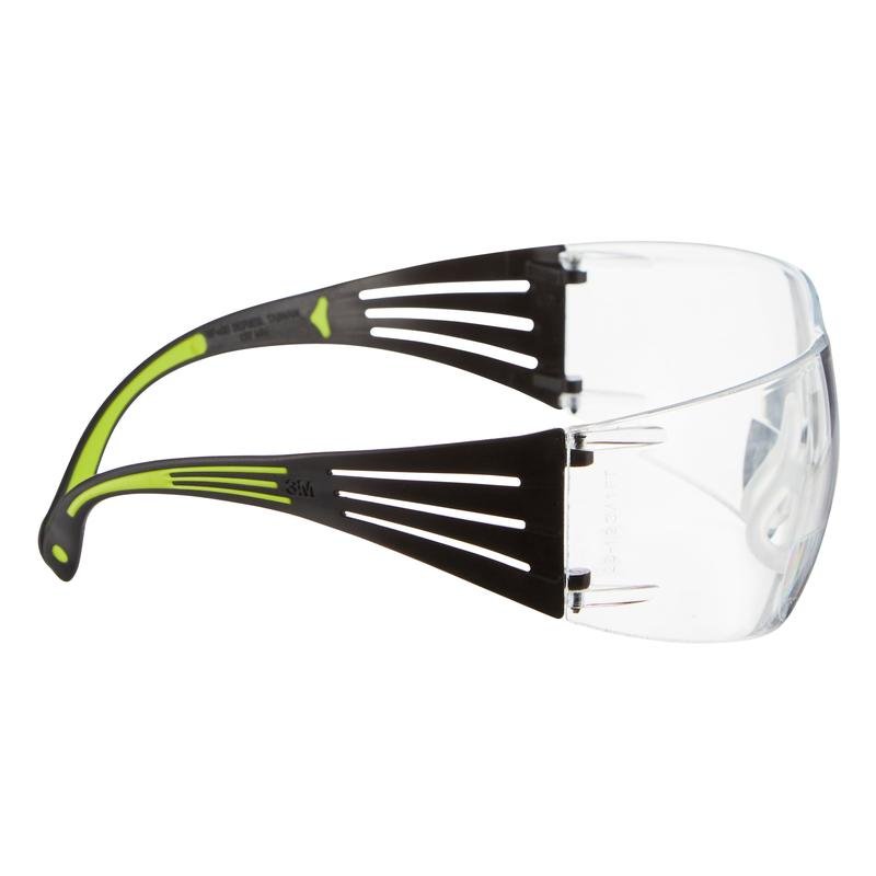 The 3M™ SecureFit™ reading safety glasses from 3M Deutschland GmbH feature clear safety lenses and black-green flexible side arms, depicted from the side on a white background.