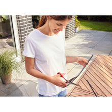 tesa INSECT STOP Aluminium Lamellen Vorhang Premium, 95 x 220 cm, schwarz – Anwendung