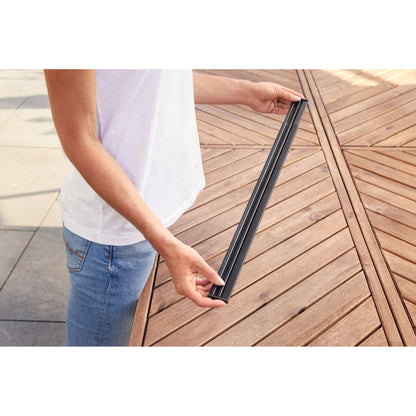 tesa INSECT STOP Premium Aluminum Slat Curtain, 95 x 220 cm, Black – Usage