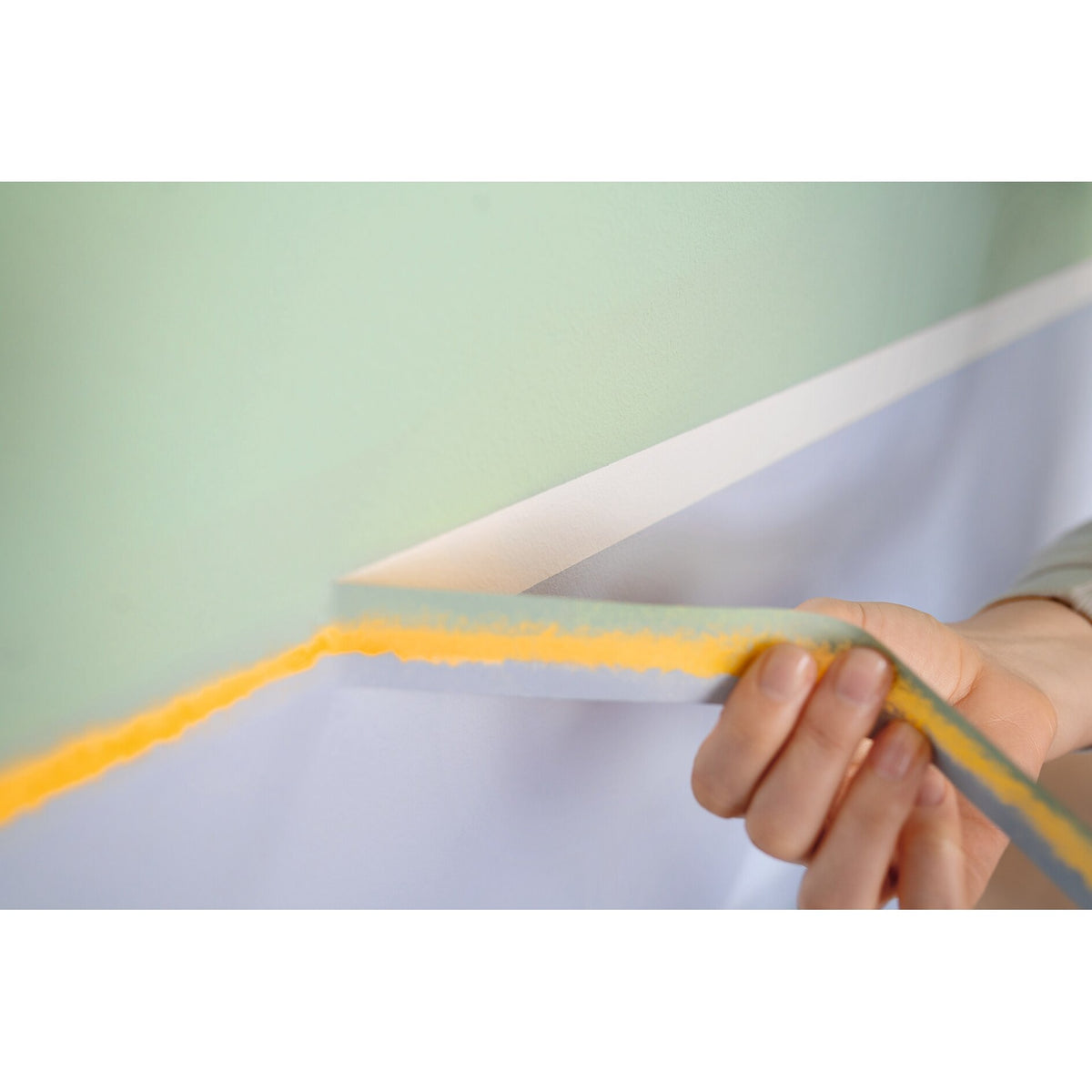 tesa Perfect+ Malerband, orange – Anwendung