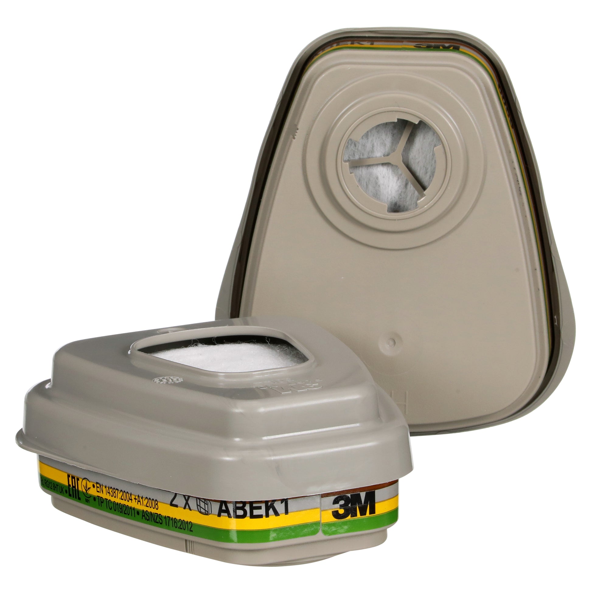 Die Abbildung zeigt zwei graue 3M™ Filtersätze 6004-1, ABEK1P3 Kombinationsfilter (2x6059, 2x5935, 2x501) der 3M Deutschland GmbH - einen aufrecht stehenden mit der Befestigungsöffnung und einen liegenden mit sichtbaren Etiketten und Farbstreifen.