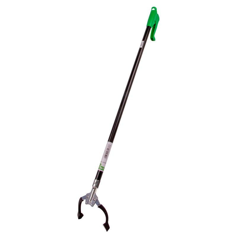 The waste grabber - 90cm from Diversey Deutschland GmbH & Co. OHG offers comfortable and back-friendly waste collection thanks to its ergonomic design; 1 piece, black with green handle and trigger, silver joint, isolated on a white background.