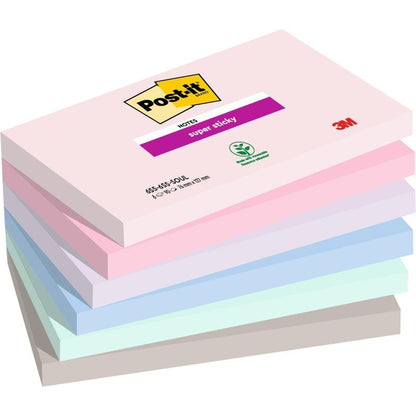 A stack of six pastel-colored Post-it® Super Sticky Notes (76x127 mm, each 90 sheets, 100% PEFC) from 3M Deutschland GmbH is arranged diagonally, showing the brand logos and a recycling symbol on the top block.