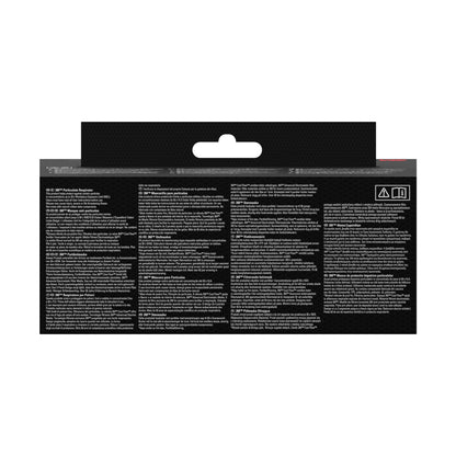 Die Rückseite der 3M™ Aura™ Comfort Cool Flow™ Partikelmaske 9332+ FFP3 von 3M Deutschland GmbH verfügt über mehrsprachige Textspalten, eine Aufhängelasche am oberen Rand und zwei Symbole auf der rechten Seite mit überwiegend weißem Text auf schwarzem Hintergrund.