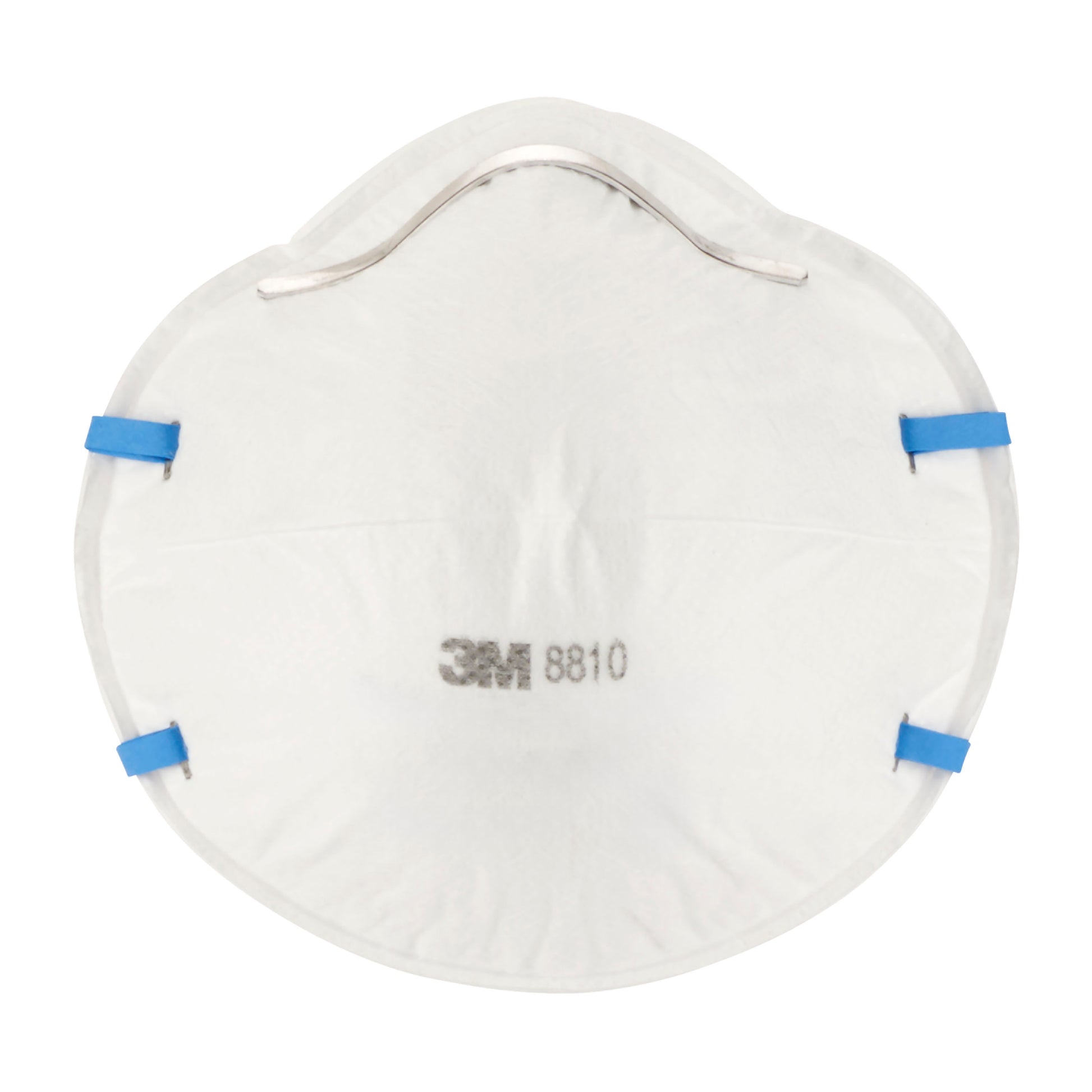 Die 3M™ Partikelmaske 8810 FFP2, ohne Ventil, von 3M Deutschland GmbH, wird frontal mit blauen Elastikbändern und Metall-Nasenclip vor neutralem Hintergrund gezeigt.