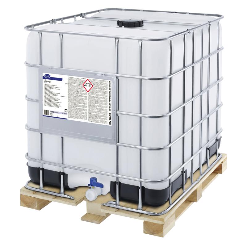 Ein großer weißer IBC mit Metallrahmen und der Aufschrift „Suma Mega L52 Geschirrreiniger für Weichwasser“ der Diversey Deutschland GmbH & Co. OHG steht auf einer Holzpalette. Er verfügt über einen Ausguss und einen Schraubverschluss aus Kunststoff zur Lagerung oder zum Transport von Flüssigkeiten.