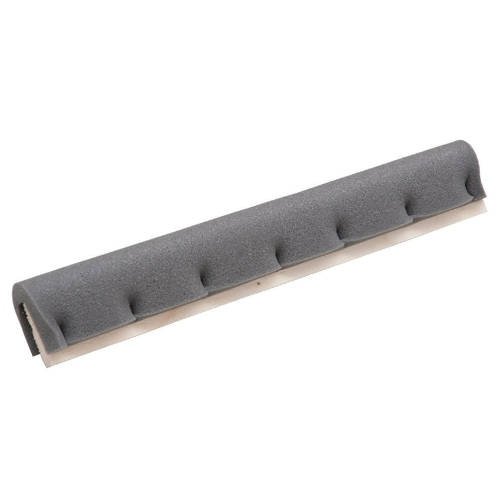 The painting sponge with wood from Diversey Deutschland GmbH & Co. OHG, accessory for sponge clamp 40 cm (carton, 6 packs), is characterized by a textured surface that is ideal for precise painting and decorative painting work.