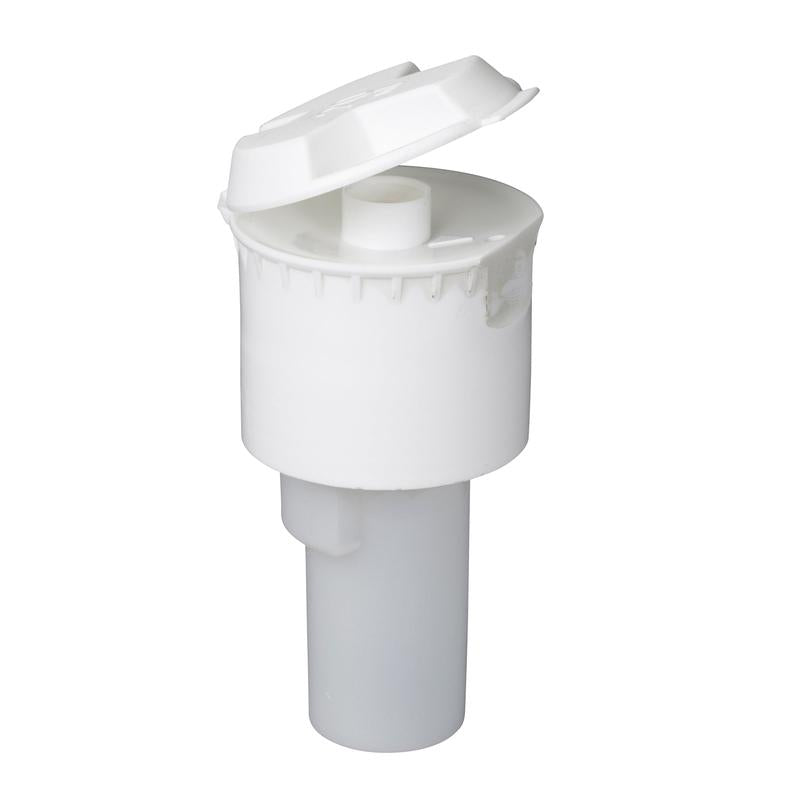 Die Dosierkappe, 20ml weiß von Diversey Deutschland GmbH & Co. OHG ist eine weiße Kunststoff-Dosierkappe mit Flip-Top für 2L Flaschen und 1L EXACT Dosierflaschen, hier teilweise geöffnet mit Innendüse. Funktionelles Design, verkauft als Karton (6 Packungen) auf weißem Hintergrund.