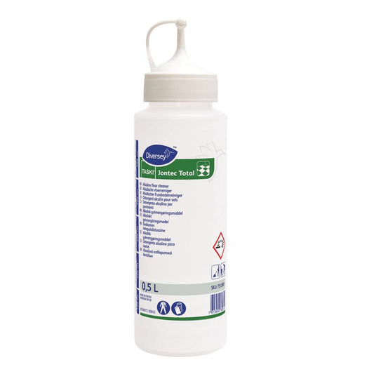 Eine weiße 0,5-Liter-Dosierflasche für Jontec Total von Diversey Deutschland GmbH & Co. OHG verfügt über eine Düsenkappe, Produktinformationen, Gefahrensymbole und mehrsprachige Anweisungen auf dem Etikett.
