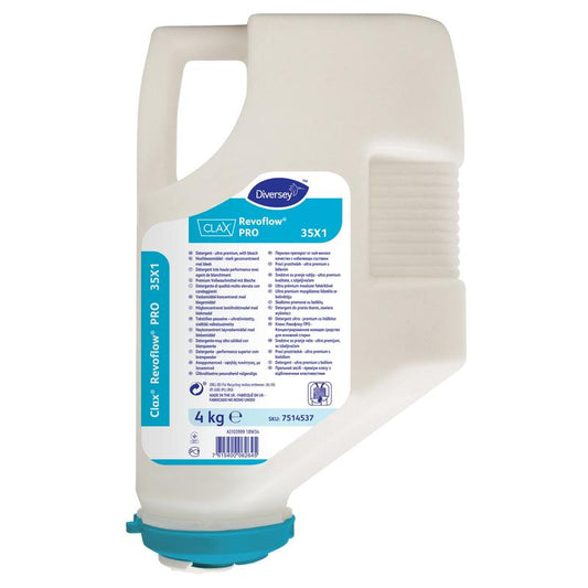 Eine weiße 4 kg-Kunststoffkartusche mit Diversey Clax Revoflow PRO 35X1, einem konzentrierten Pulverreinigungsmittel für das Revoflow-System, ist mit einem blauen Etikett und einem Deckel mit mehrsprachigen Informationen und Anweisungen auf der Vorderseite versehen.