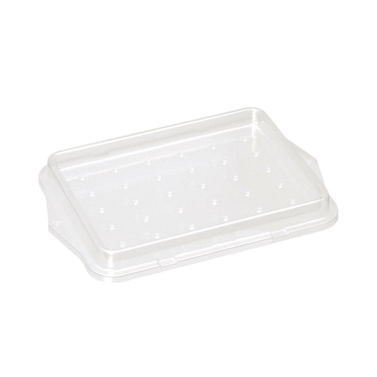 Der TASKI Vorbereitungssieb für Moppbox 25 cm von Diversey Deutschland GmbH & Co. OHG (7517253) ist ein klarer, rechteckiger Deckel mit erhabenen Erhebungen, passend zur Moppbox 25, und ist ideal für die professionelle Reinigung. Abgebildet auf weißem Hintergrund.