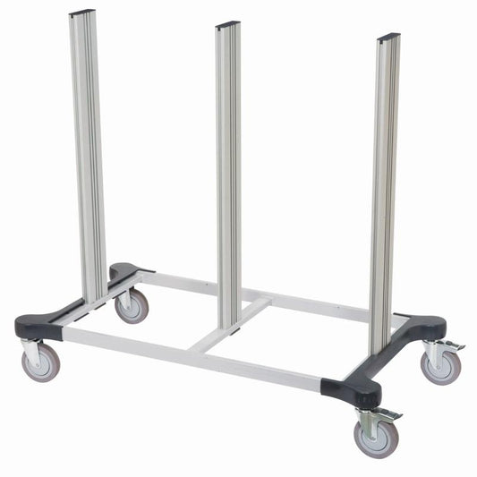 Das TASKI Fahrgestell Midi, Grundgestell groß von Diversey Deutschland GmbH & Co. OHG ist ein rechteckiger Metallwagen mit vier vertikalen Säulen und Lenkrollen, der sich für professionelle Reinigungsaufgaben und den Transport oder die Lagerung von gestapelten Gegenständen eignet.