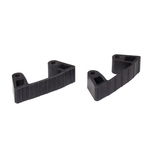Abgebildet sind zwei identische schwarze Kunststoffbügel mit geriffelten Seiten und Aussparungen auf weißem Grund - Teil des TASKI Gummi-Ersatz-Sets (2 Stück), passend zu TASKI Zubehörhalter 7517275 von Diversey Deutschland GmbH & Co. OHG.