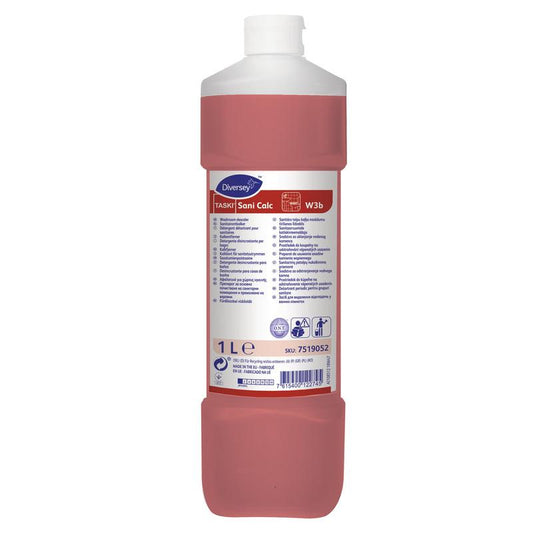 Eine 1-Liter-Flasche TASKI Sani Calc Sanitär-Grundreiniger von Diversey mit roter Flüssigkeit, weißem Deckel und Anwendungshinweisen-ideal zur effektiven Entfernung von Kalkablagerungen dank Phosphorsäure.