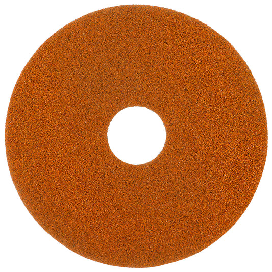 Das Twister Pad orange für Steinböden der Diversey Deutschland GmbH & Co. OHG ist ein rundes, flaches Pad mit rauer Struktur und mikroskopisch kleinen Rauten, Loch in der Mitte, abgebildet auf weißem Hintergrund.