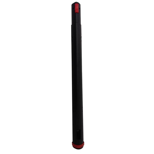 Ein Verlängerungsrohr für TASKI SO4 von Diversey Deutschland GmbH & Co. OHG, schwarz mit roten Akzenten, steht aufrecht vor weißem Hintergrund-ideal für professionelle Reinigung und zusätzliche Reichweite. Packung: 1 Stück.