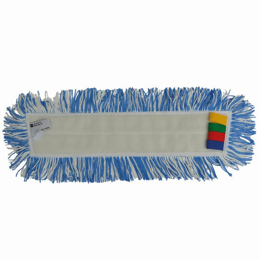 Ein rechteckiger TASKI Jonmaster Ultra HD Feuchtwischmopp von Diversey Deutschland GmbH & Co. OHG mit blauen und weißen Fransen, einer weißen Stoffmitte und vier farbigen Anhängern - gelb, grün, rot, blau - an einem Ende vor einem einfarbig weißen Hintergrund.