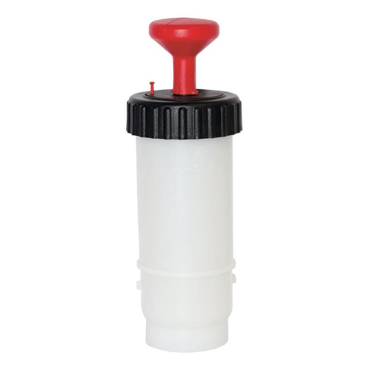 Die TASKI VersaPlus 2.0 Flasche 0,6 L rot von Diversey Deutschland ist eine praktische Druckflasche (600 ml) mit schwarzem Schraubdeckel und rotem Griff - ideal für professionelle Reinigung, mit rotem Knopf am Deckel für einfache Anwendung.