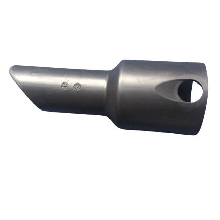 Das TASKI AERO Anschlussstück für Rohrbogen von Diversey Deutschland GmbH & Co. OHG ist ein mattschwarzer Metallanschlussstutzen für die nahtlose Verbindung zwischen Saugschlauch und Rohrbogen; Lieferung als Einzelstück pro Packung.