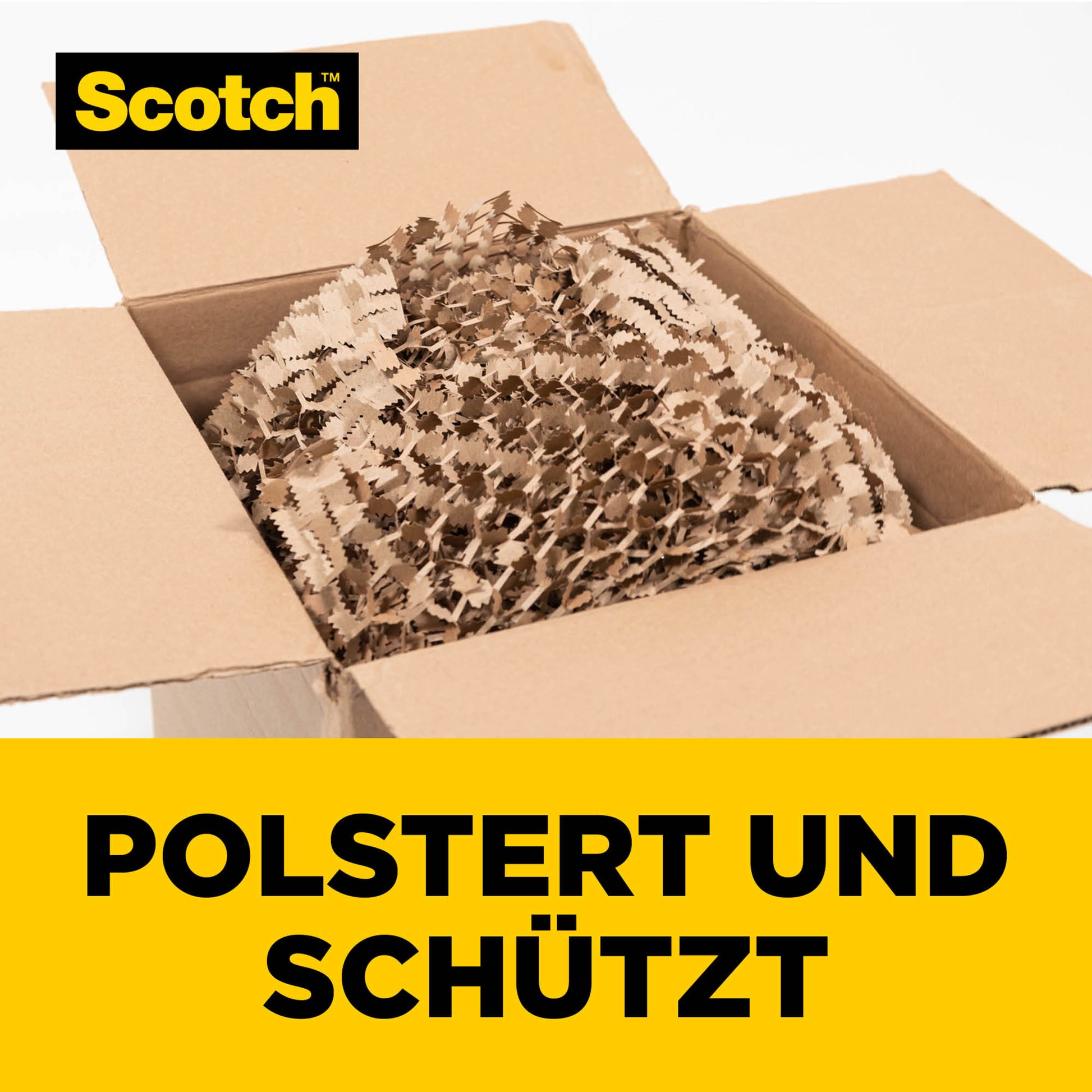 Ein Karton, gefüllt mit Scotch™ Cushion Lock™ Schutzverpackung (30,4 cm x 9,14 m, 1 Rolle, 3M Deutschland GmbH) und braunem Packpapier. Oben links ist das Scotch-Logo zu sehen, unten steht "POLSTERT UND SCHÜTZT" in Fettdruck auf gelbem Grund.