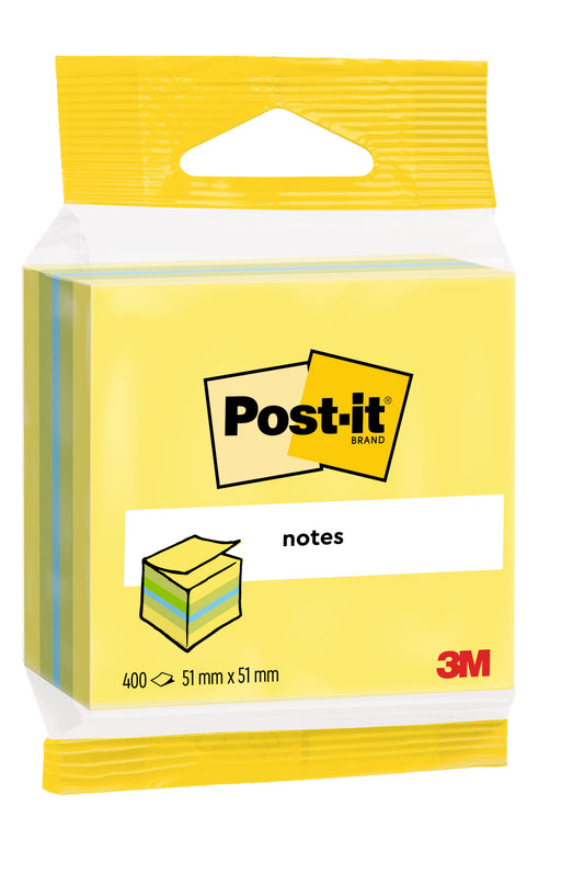 Eine Packung Post-it® Notes Mini Würfel der 3M Deutschland GmbH enthält 400 Blatt im Format 51 x 51 mm, hat eine gelbe Hülle mit dem Markenlogo und der Abbildung des Notizblocks und besteht aus 100 % PEFC-zertifiziertem Papier.
