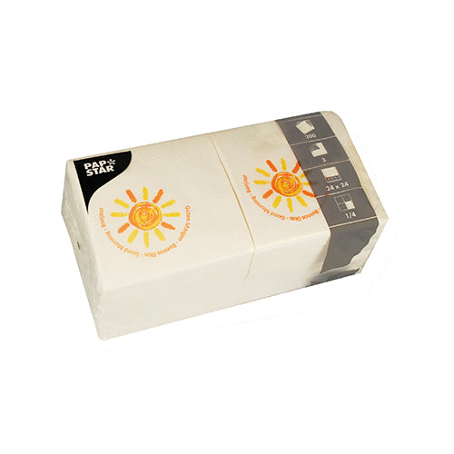 Eine Packung mit 200 hochwertigen, 3-lagigen PAPSTAR Servietten (1/4-Falz, 24x24 cm) der PAPSTAR GmbH mit gelber Sonnengrafik und Branding. Die Verpackung zeigt Serviettenfaltsymbole und Größenangaben.