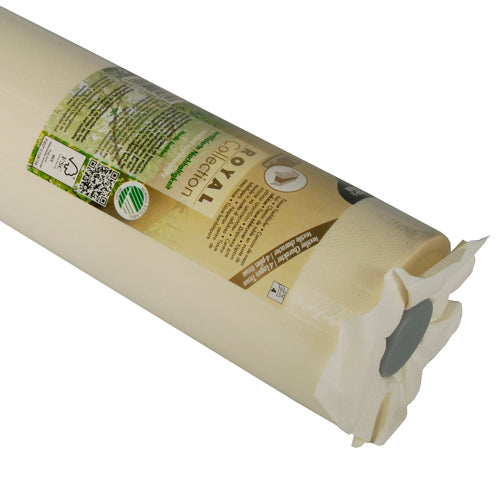 Eine Nahaufnahme des PAPSTAR Tischläufers, Tissue „ROYAL Collection“ (24 m x 40 cm) von der PAPSTAR GmbH. Zu sehen ist der cremefarbene Tissue-Tischläufer mit grünen Designdetails und einem teilweise umwickelten schützenden Kunststoffetikett.