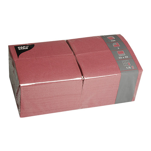 Eine Packung PAPSTAR 250 Servietten, 3lagig 1/8-Falz der PAPSTAR GmbH ist sauber in klarem Kunststoff verpackt und mit einem grauen Seitenetikett versehen, auf dem die Produktdaten stehen.