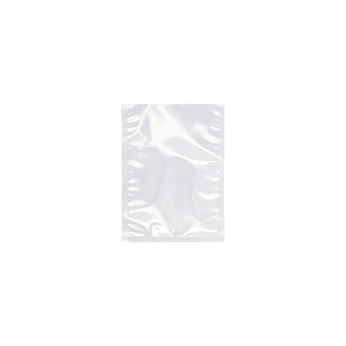 Ein Starpak 100 Siegelrandbeutel, PA/PE transparent von Starpak ist auf weißem Hintergrund zentriert. Der versiegelte, leicht reflektierende Beutel ist ideal als Vakuumbeutel für Lebensmittel oder zur Verwendung mit Kammervakuumierer. Leichte Falten und Textur sind sichtbar.