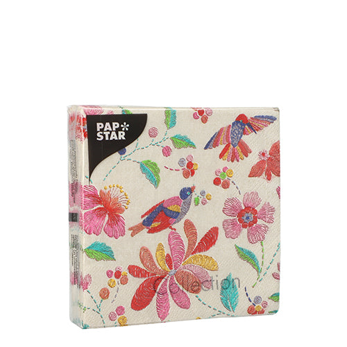 Ein 20er Pack PAPSTAR 3-lagige Servietten (25 x 25 cm, 1/4 Falz) der PAPSTAR GmbH mit buntem Blumen- und Vogelmuster auf Weiß – ideal für eine stilvolle Tischdekoration.