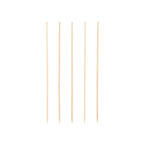 Die 500 Fingerfood-Picker „pure“, 15 cm gedreichselt, der PAPSTAR GmbH sind umweltfreundliche Spieße, ideal für die Gastronomie. Fünf glatte, spitze Holzspieße sind vertikal auf weißem Untergrund angeordnet. (500 Stück im Papptray).