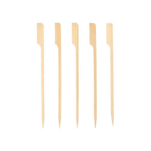 Fünf PAPSTAR 250 Fingerfood-Spieße "pure" der PAPSTAR GmbH mit flachen, gekerbten Holzstielen und spitzen Spitzen reihen sich auf weißem Grund aneinander - ideal für jedes Partybuffet.