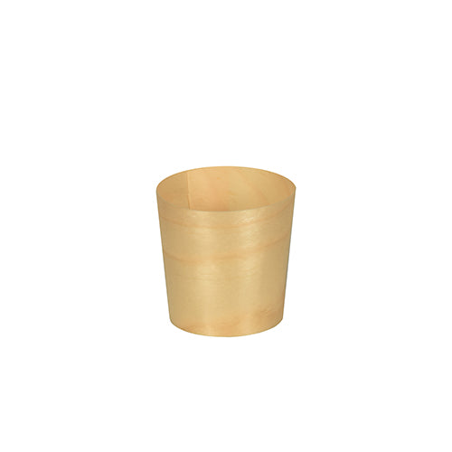 Die PAPSTAR GmbH 50 Fingerfood-Schalen, Holz „pure“ rund sind kleine, leichte Holzbecher mit glatten Seiten – perfekt als umweltfreundliche Fingerfood-Schalen für elegante Optik bei jedem Event.
