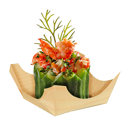 A round tray "pure" by PAPSTAR GmbH with 50 finger food bowls made of wood presents cucumber cups with shrimp, dill, and herbs on a white background.