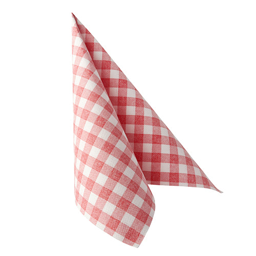 Die rote Serviette PAPSTAR 50 Servietten "ROYAL Collection" 1/4-Falz 40 x 40 cm der PAPSTAR GmbH ist zu einem Dreieck gefaltet und steht aufrecht vor einem weißen Hintergrund.