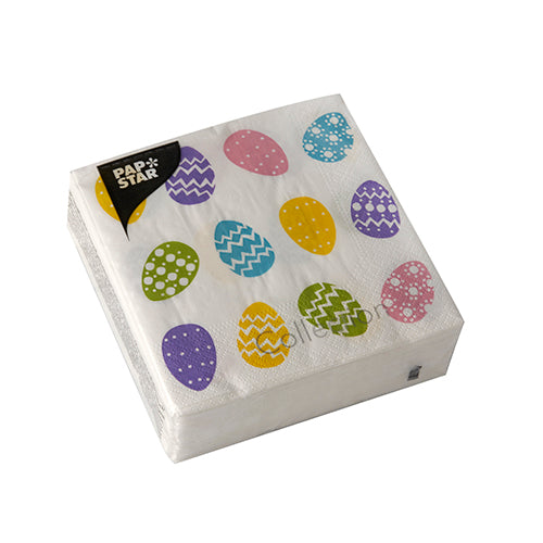 Eine Packung mit 50 Stück 3-lagigen Servietten (25x25 cm, 1/4 Falz) der PAPSTAR GmbH mit Motiv „Bunte Eier“, verpackt in Klarsichtfolie und mit der Aufschrift „Pap Star“.