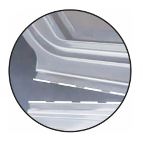 Close-up of a metal edge with plate misalignment, highlighted by a dashed line – similar to the fit issues observed with Starpak 50 packaging cups with hinged lids, PP transparent octagonal from Starpak.