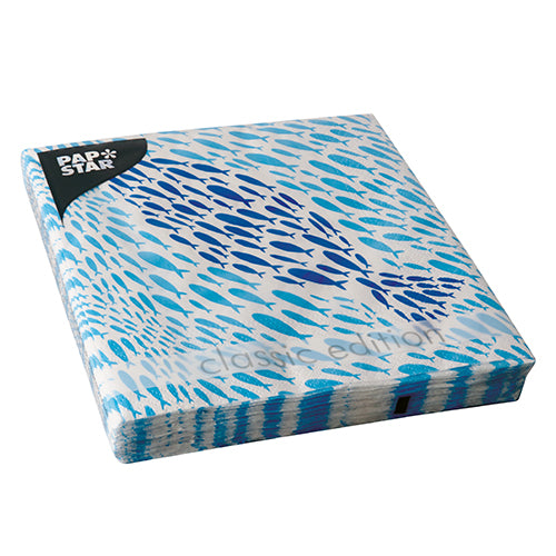 Eine quadratische Packung PAPSTAR 20 Servietten, 33x33 cm, 3-lagig, Design Set 6 der PAPSTAR GmbH - ideal, um den gedeckten Tisch stilvoll zu dekorieren.